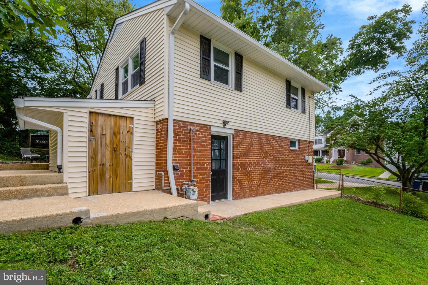 7507 MENDOTA PL, SPRINGFIELD, Virginia 22150, 4 Bedrooms Bedrooms, ,2 BathroomsBathrooms,Residential,For sale,7507 MENDOTA PL,VAFX2241042 MLS # VAFX2241042
