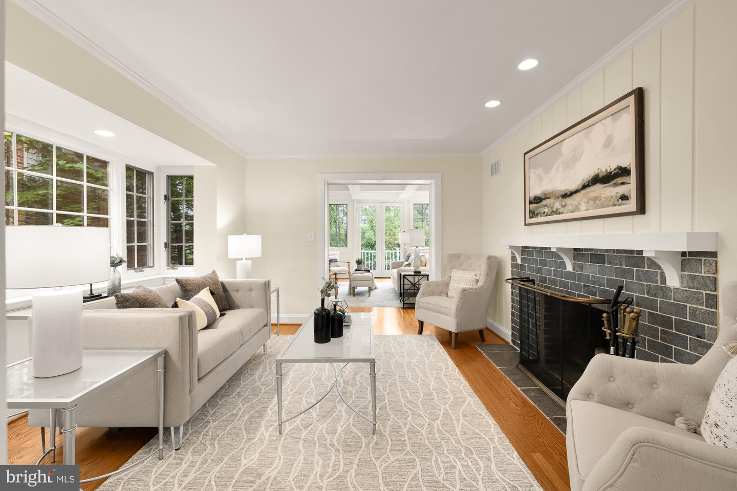 811 26TH PL S, ARLINGTON, Virginia 22202, 4 Bedrooms Bedrooms, ,4 BathroomsBathrooms,Residential,For sale,811 26TH PL S,VAAR2057586 MLS # VAAR2057586