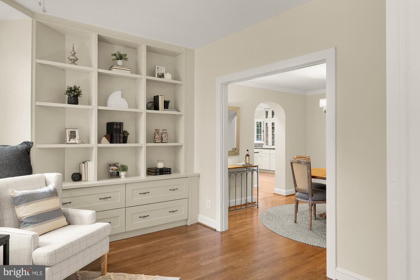 811 26TH PL S, ARLINGTON, Virginia 22202, 4 Bedrooms Bedrooms, ,4 BathroomsBathrooms,Residential,For sale,811 26TH PL S,VAAR2057586 MLS # VAAR2057586