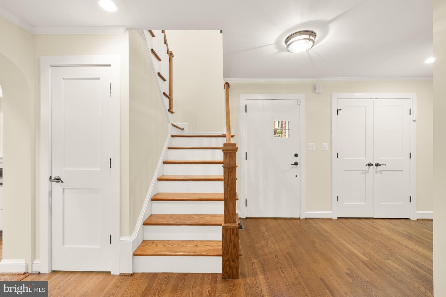 811 26TH PL S, ARLINGTON, Virginia 22202, 4 Bedrooms Bedrooms, ,4 BathroomsBathrooms,Residential,For sale,811 26TH PL S,VAAR2057586 MLS # VAAR2057586