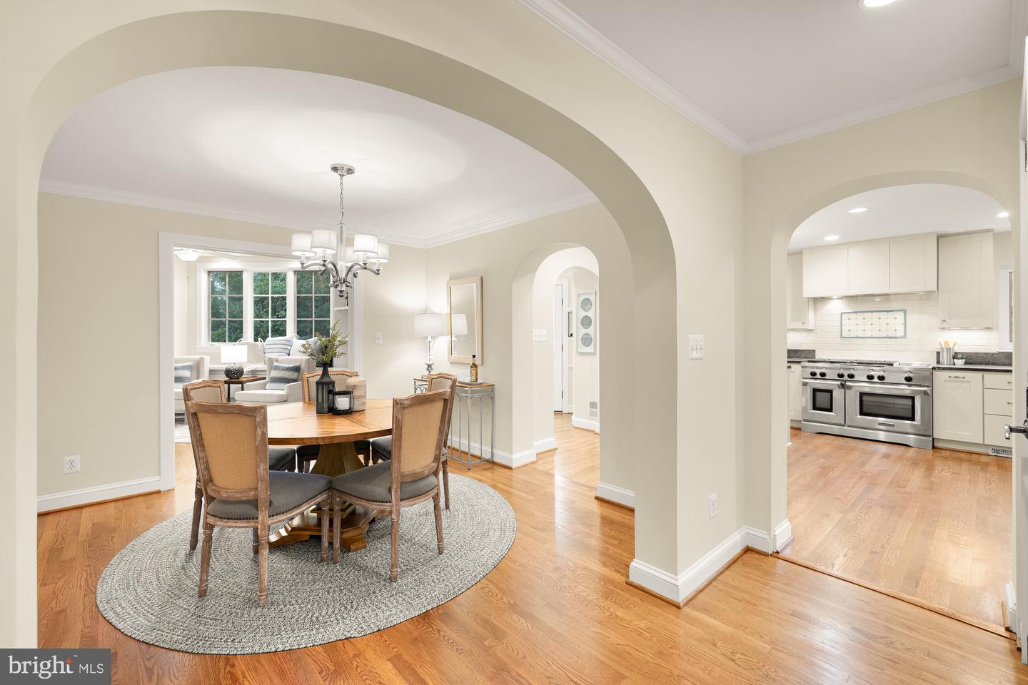 811 26TH PL S, ARLINGTON, Virginia 22202, 4 Bedrooms Bedrooms, ,4 BathroomsBathrooms,Residential,For sale,811 26TH PL S,VAAR2057586 MLS # VAAR2057586