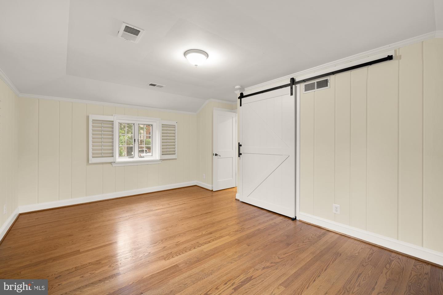 811 26TH PL S, ARLINGTON, Virginia 22202, 4 Bedrooms Bedrooms, ,4 BathroomsBathrooms,Residential,For sale,811 26TH PL S,VAAR2057586 MLS # VAAR2057586