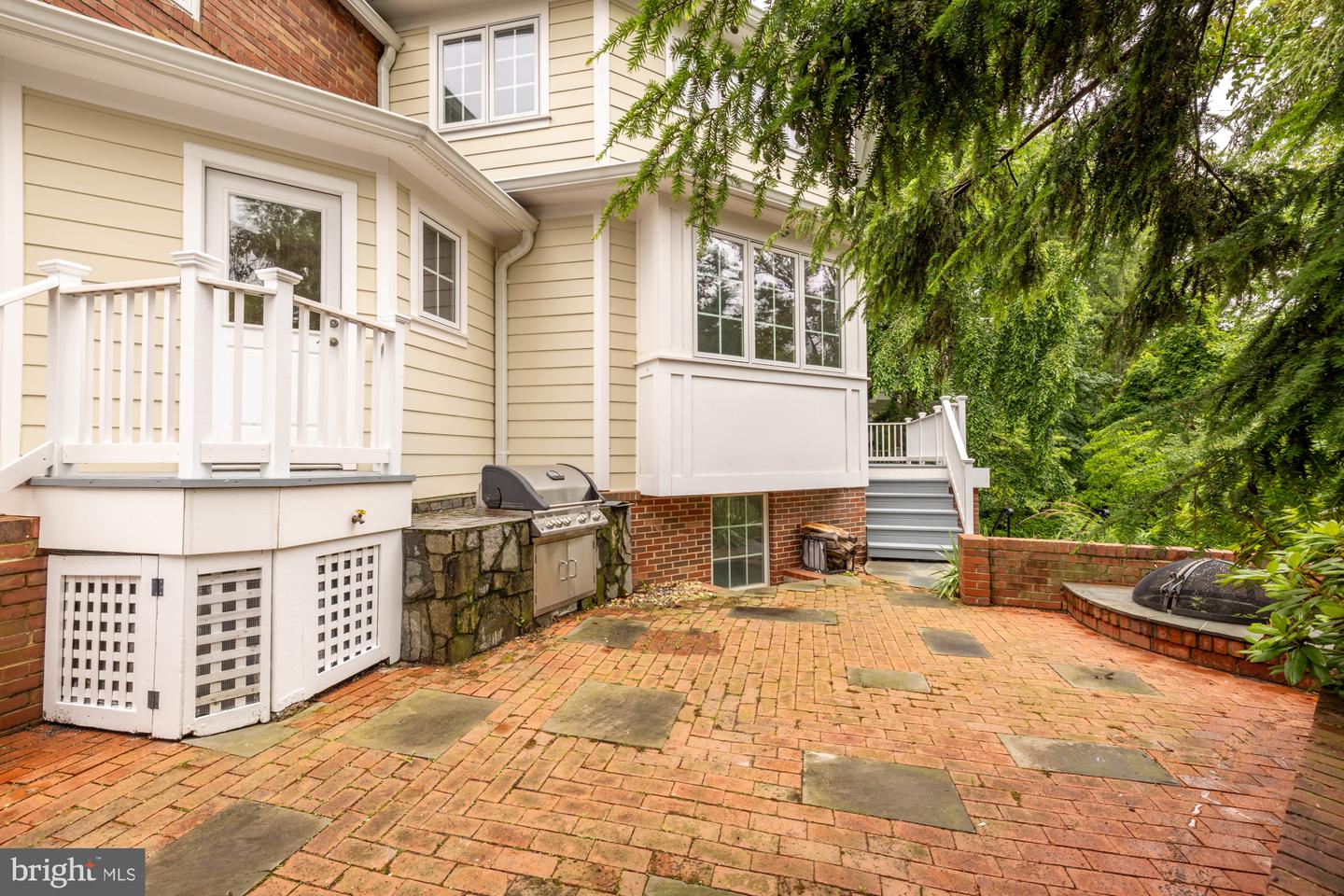 811 26TH PL S, ARLINGTON, Virginia 22202, 4 Bedrooms Bedrooms, ,4 BathroomsBathrooms,Residential,For sale,811 26TH PL S,VAAR2057586 MLS # VAAR2057586