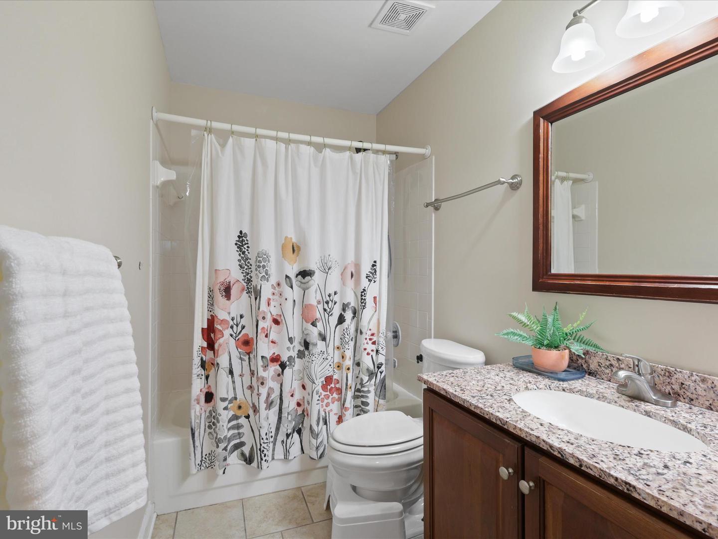 7 JANE CT, STAFFORD, Virginia 22554, 4 Bedrooms Bedrooms, ,3 BathroomsBathrooms,Residential,For sale,7 JANE CT,VAST2038932 MLS # VAST2038932