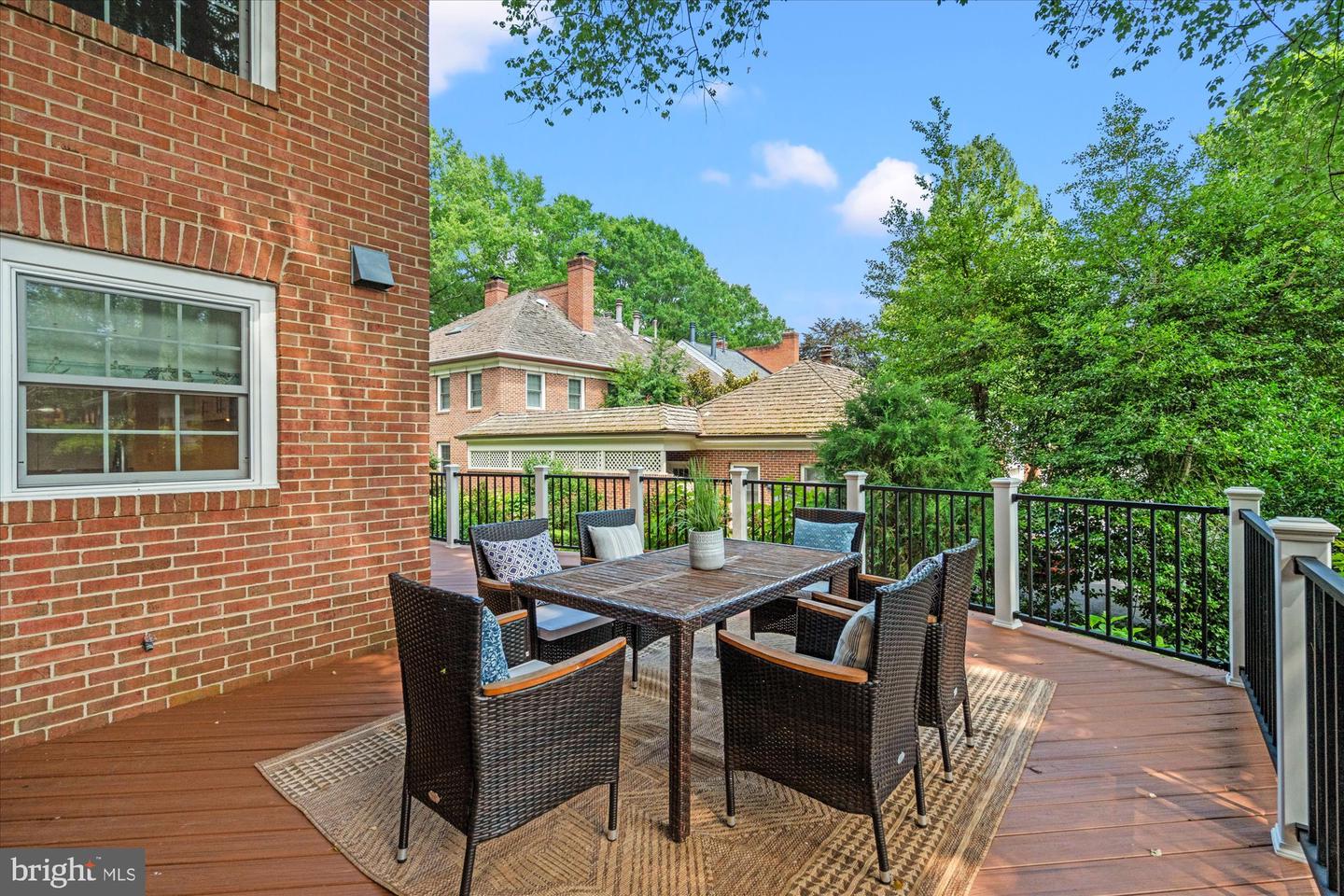 7287 EVANS MILL RD, MCLEAN, Virginia 22101, 4 Bedrooms Bedrooms, ,3 BathroomsBathrooms,Residential,For sale,7287 EVANS MILL RD,VAFX2241524 MLS # VAFX2241524