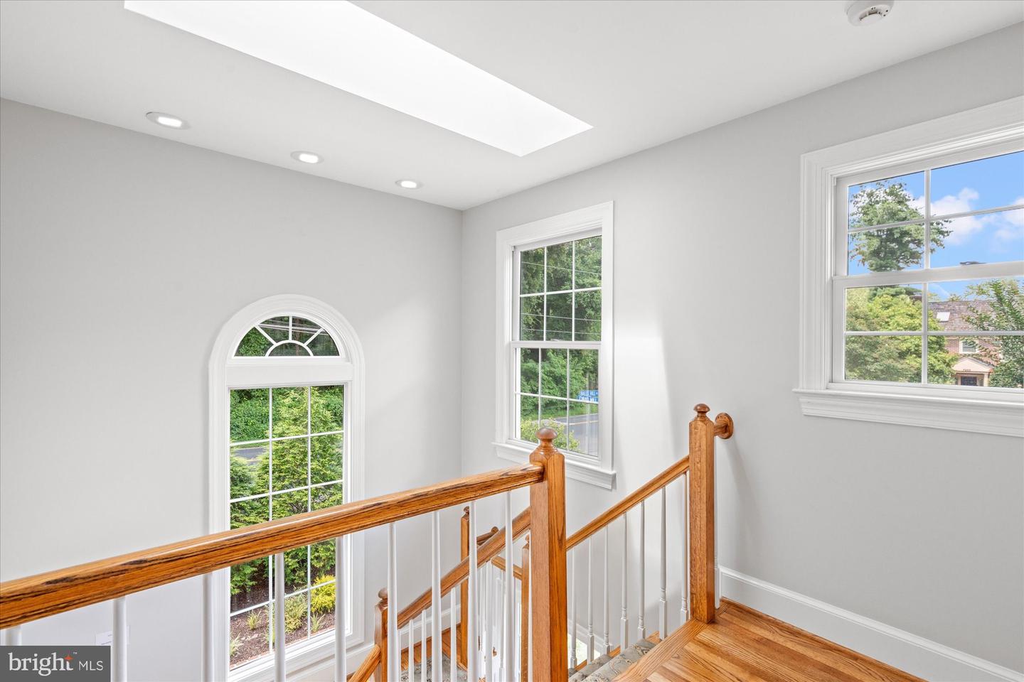 7287 EVANS MILL RD, MCLEAN, Virginia 22101, 4 Bedrooms Bedrooms, ,3 BathroomsBathrooms,Residential,For sale,7287 EVANS MILL RD,VAFX2241524 MLS # VAFX2241524