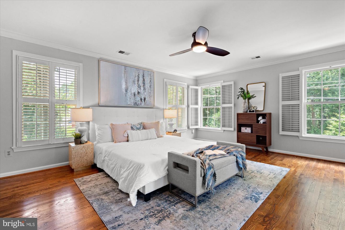 7287 EVANS MILL RD, MCLEAN, Virginia 22101, 4 Bedrooms Bedrooms, ,3 BathroomsBathrooms,Residential,For sale,7287 EVANS MILL RD,VAFX2241524 MLS # VAFX2241524