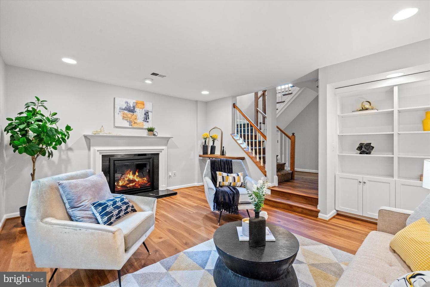 7287 EVANS MILL RD, MCLEAN, Virginia 22101, 4 Bedrooms Bedrooms, ,3 BathroomsBathrooms,Residential,For sale,7287 EVANS MILL RD,VAFX2241524 MLS # VAFX2241524