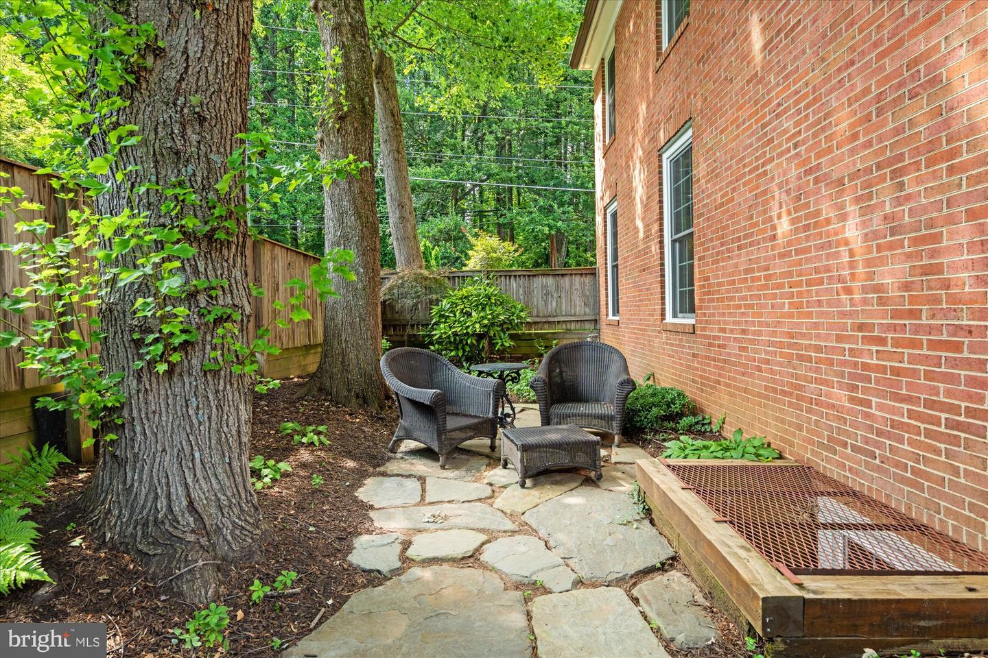 7287 EVANS MILL RD, MCLEAN, Virginia 22101, 4 Bedrooms Bedrooms, ,3 BathroomsBathrooms,Residential,For sale,7287 EVANS MILL RD,VAFX2241524 MLS # VAFX2241524