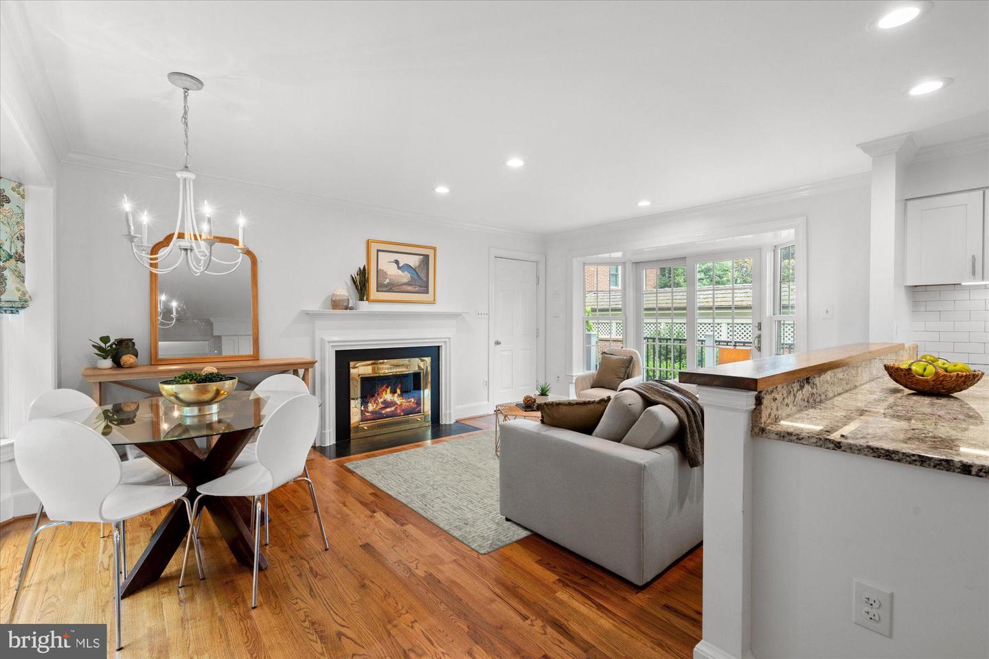 7287 EVANS MILL RD, MCLEAN, Virginia 22101, 4 Bedrooms Bedrooms, ,3 BathroomsBathrooms,Residential,For sale,7287 EVANS MILL RD,VAFX2241524 MLS # VAFX2241524
