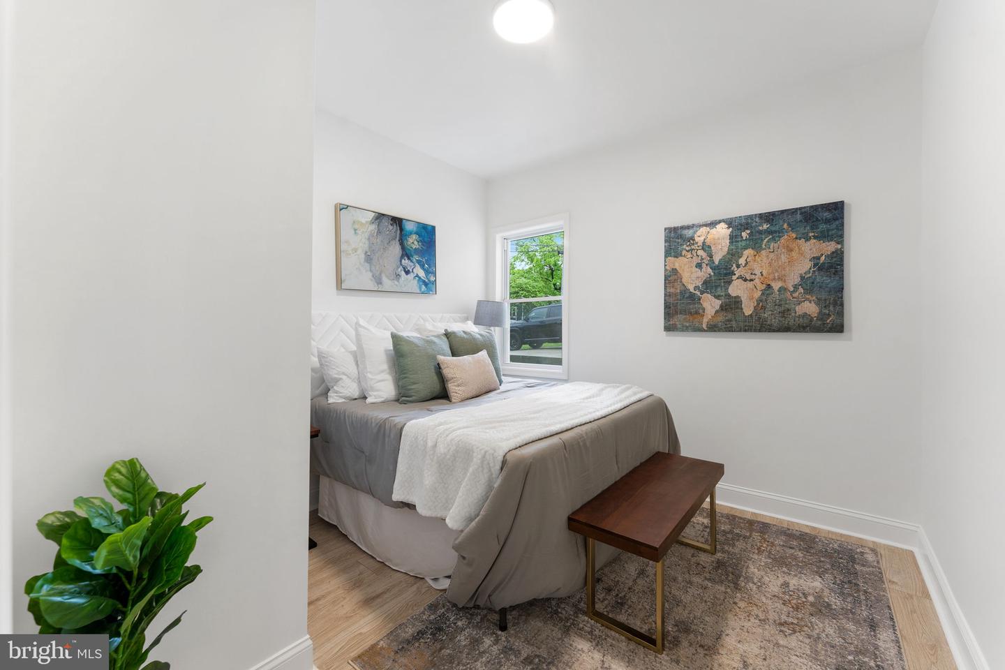 23 WILSON AVE NW, LEESBURG, Virginia 20176, 5 Bedrooms Bedrooms, ,2 BathroomsBathrooms,Residential,For sale,23 WILSON AVE NW,VALO2097354 MLS # VALO2097354