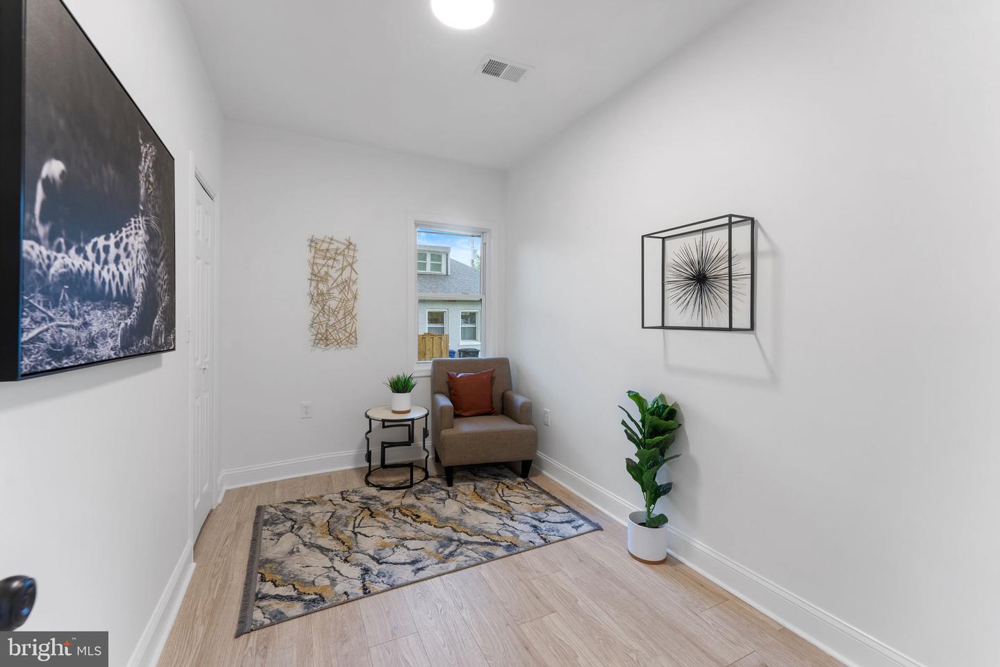 23 WILSON AVE NW, LEESBURG, Virginia 20176, 5 Bedrooms Bedrooms, ,2 BathroomsBathrooms,Residential,For sale,23 WILSON AVE NW,VALO2097354 MLS # VALO2097354