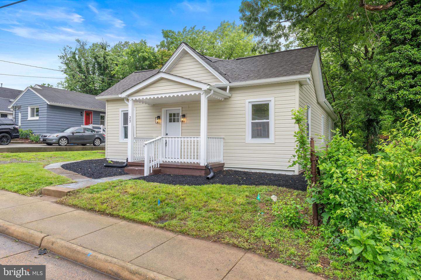 23 WILSON AVE NW, LEESBURG, Virginia 20176, 5 Bedrooms Bedrooms, ,2 BathroomsBathrooms,Residential,For sale,23 WILSON AVE NW,VALO2097354 MLS # VALO2097354