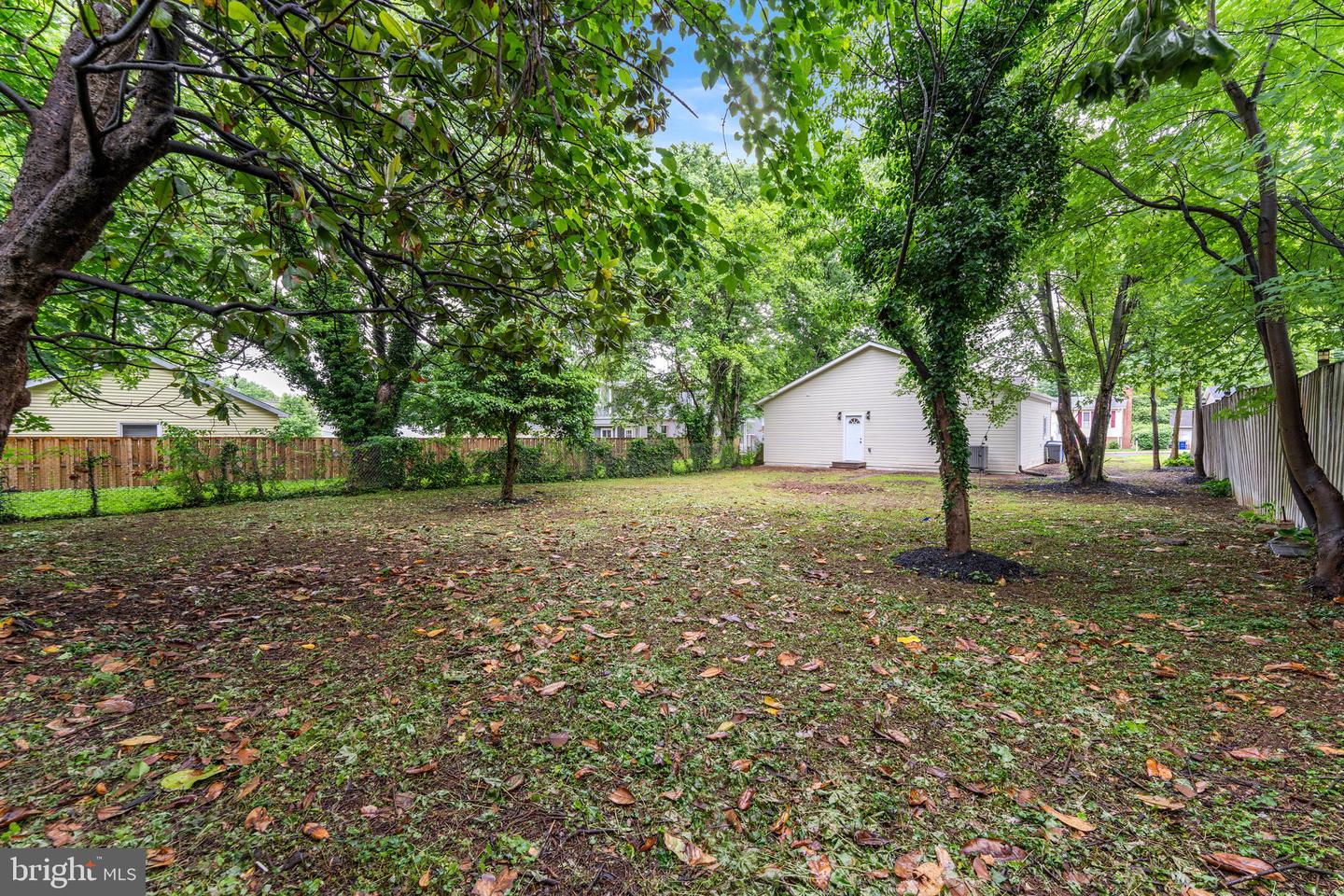 23 WILSON AVE NW, LEESBURG, Virginia 20176, 5 Bedrooms Bedrooms, ,2 BathroomsBathrooms,Residential,For sale,23 WILSON AVE NW,VALO2097354 MLS # VALO2097354