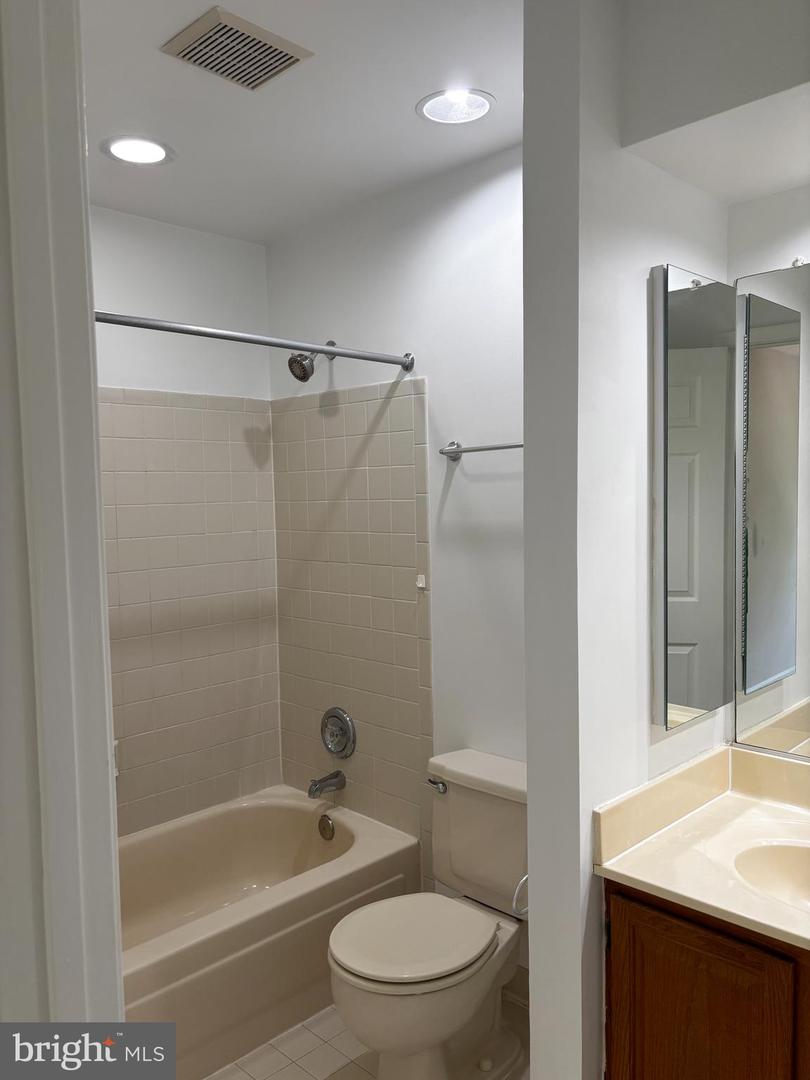 7930 BLUE GRAY CIR, MANASSAS, Virginia 20109, 3 Bedrooms Bedrooms, ,3 BathroomsBathrooms,Residential,For sale,7930 BLUE GRAY CIR,VAPW2095954 MLS # VAPW2095954