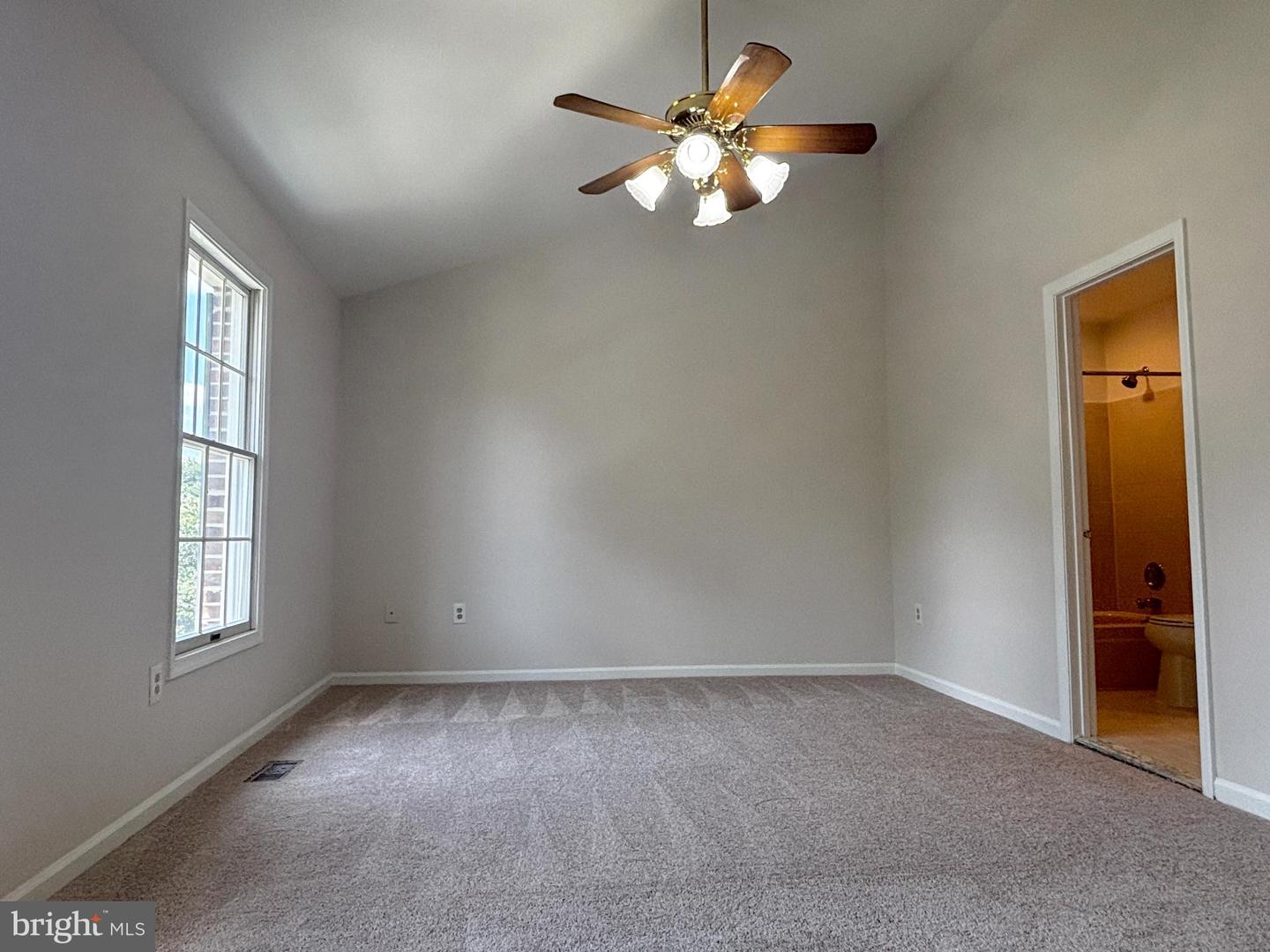 7930 BLUE GRAY CIR, MANASSAS, Virginia 20109, 3 Bedrooms Bedrooms, ,3 BathroomsBathrooms,Residential,For sale,7930 BLUE GRAY CIR,VAPW2095954 MLS # VAPW2095954
