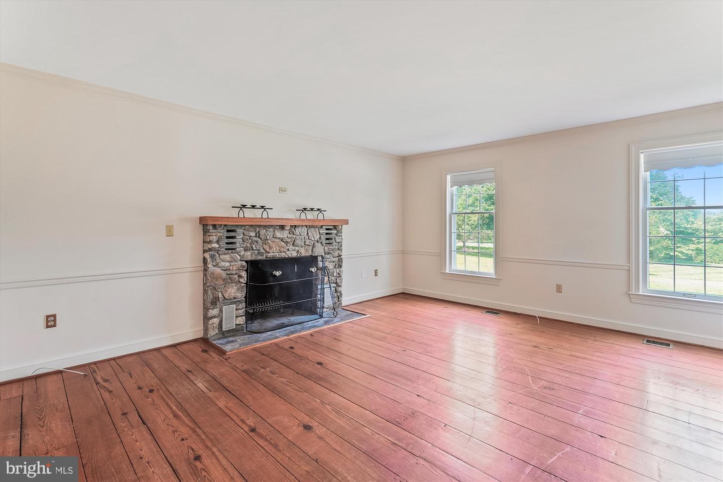 37054 ADAMS GREEN LN, MIDDLEBURG, Virginia 20117, 4 Bedrooms Bedrooms, ,2 BathroomsBathrooms,Residential,For sale,37054 ADAMS GREEN LN,VALO2099362 MLS # VALO2099362