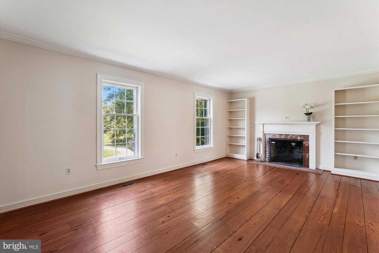 37054 ADAMS GREEN LN, MIDDLEBURG, Virginia 20117, 4 Bedrooms Bedrooms, ,2 BathroomsBathrooms,Residential,For sale,37054 ADAMS GREEN LN,VALO2099362 MLS # VALO2099362