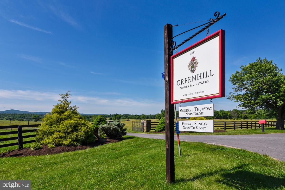 37054 ADAMS GREEN LN, MIDDLEBURG, Virginia 20117, 4 Bedrooms Bedrooms, ,2 BathroomsBathrooms,Residential,For sale,37054 ADAMS GREEN LN,VALO2099362 MLS # VALO2099362