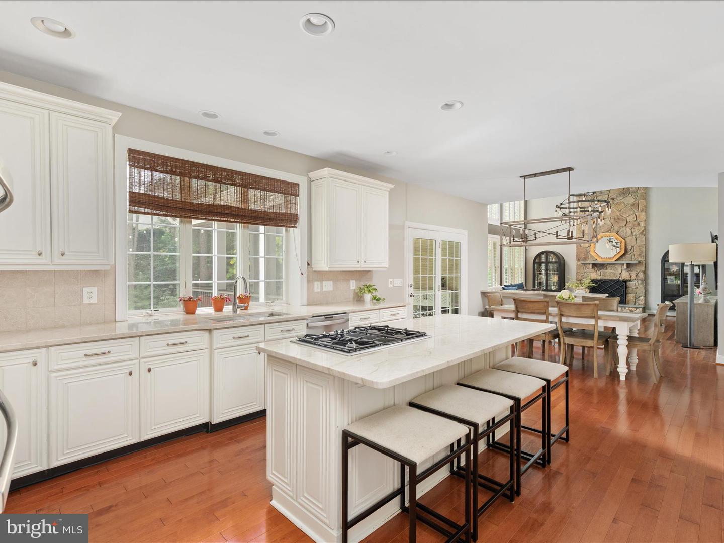15047 MEDINAH CT, HAYMARKET, Virginia 20169, 5 Bedrooms Bedrooms, ,5 BathroomsBathrooms,Residential,For sale,15047 MEDINAH CT,VAPW2096966 MLS # VAPW2096966