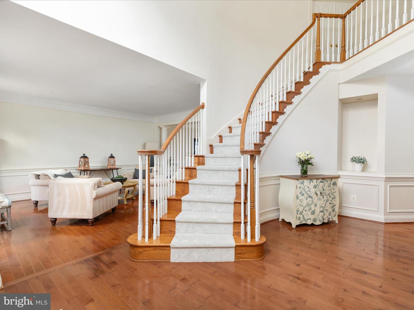 15047 MEDINAH CT, HAYMARKET, Virginia 20169, 5 Bedrooms Bedrooms, ,5 BathroomsBathrooms,Residential,For sale,15047 MEDINAH CT,VAPW2096966 MLS # VAPW2096966