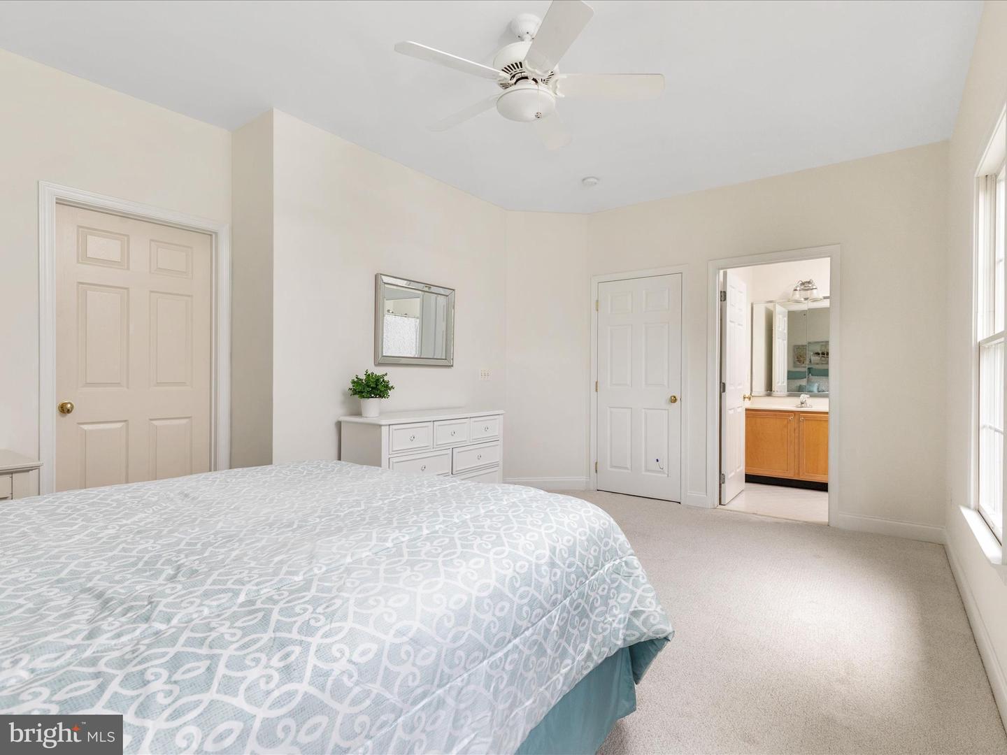 15047 MEDINAH CT, HAYMARKET, Virginia 20169, 5 Bedrooms Bedrooms, ,5 BathroomsBathrooms,Residential,For sale,15047 MEDINAH CT,VAPW2096966 MLS # VAPW2096966