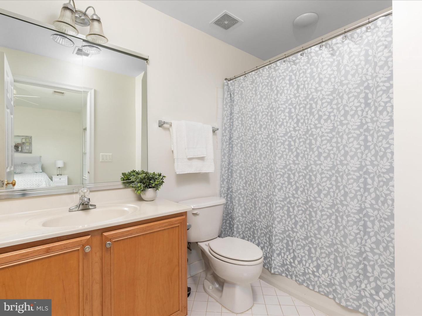 15047 MEDINAH CT, HAYMARKET, Virginia 20169, 5 Bedrooms Bedrooms, ,5 BathroomsBathrooms,Residential,For sale,15047 MEDINAH CT,VAPW2096966 MLS # VAPW2096966