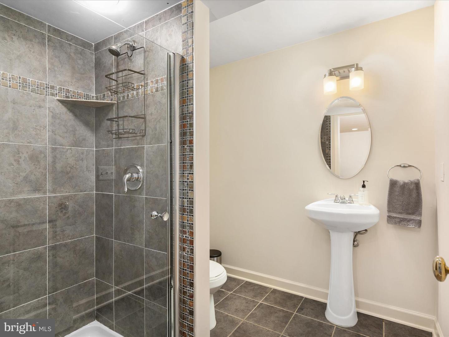 15047 MEDINAH CT, HAYMARKET, Virginia 20169, 5 Bedrooms Bedrooms, ,5 BathroomsBathrooms,Residential,For sale,15047 MEDINAH CT,VAPW2096966 MLS # VAPW2096966