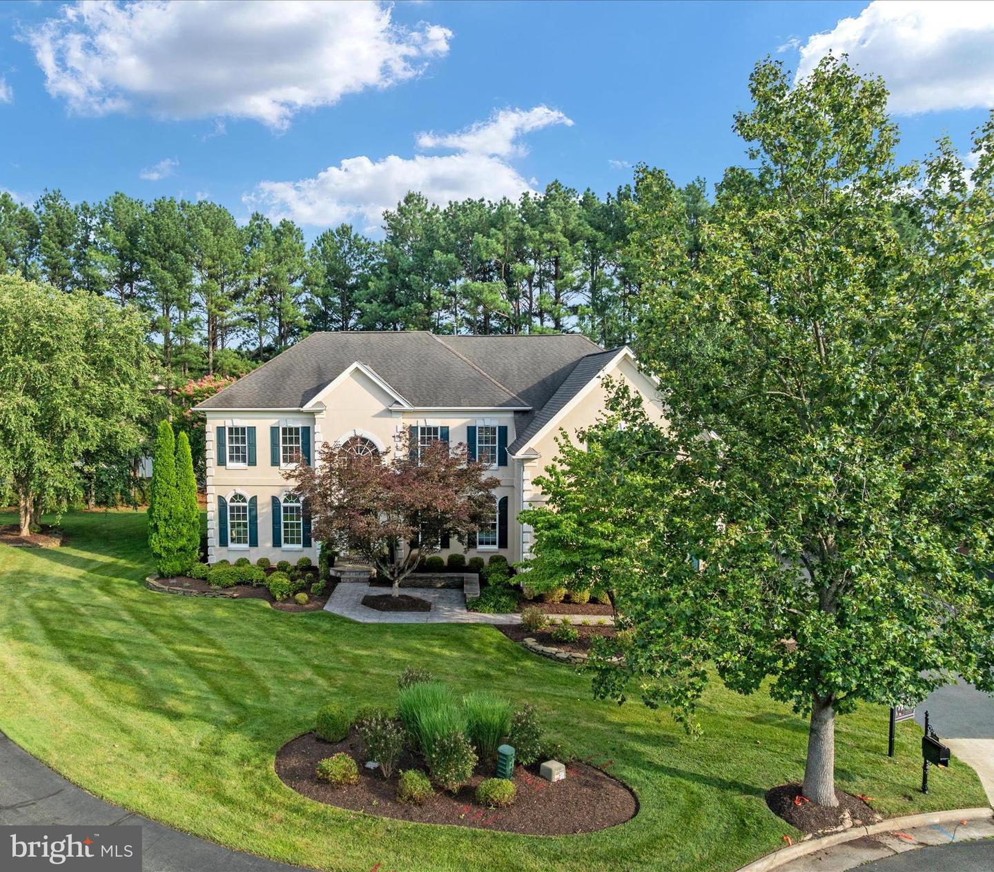 15047 MEDINAH CT, HAYMARKET, Virginia 20169, 5 Bedrooms Bedrooms, ,5 BathroomsBathrooms,Residential,For sale,15047 MEDINAH CT,VAPW2096966 MLS # VAPW2096966