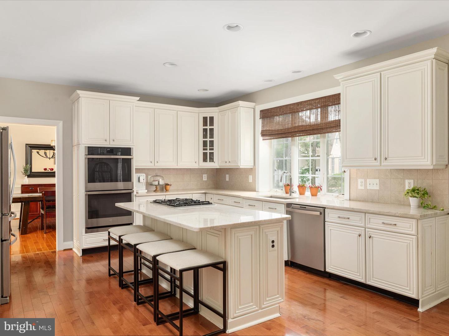 15047 MEDINAH CT, HAYMARKET, Virginia 20169, 5 Bedrooms Bedrooms, ,5 BathroomsBathrooms,Residential,For sale,15047 MEDINAH CT,VAPW2096966 MLS # VAPW2096966