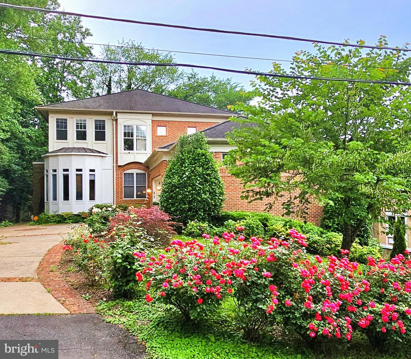 6941 PINE CREST AVE, MCLEAN, Virginia 22101, 5 Bedrooms Bedrooms, ,4 BathroomsBathrooms,Residential,For sale,6941 PINE CREST AVE,VAFX2247236 MLS # VAFX2247236
