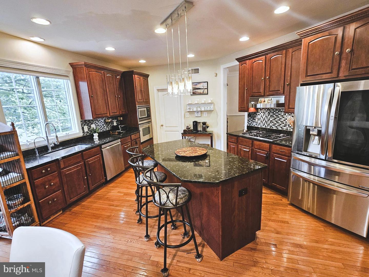 6941 PINE CREST AVE, MCLEAN, Virginia 22101, 5 Bedrooms Bedrooms, ,4 BathroomsBathrooms,Residential,For sale,6941 PINE CREST AVE,VAFX2247236 MLS # VAFX2247236