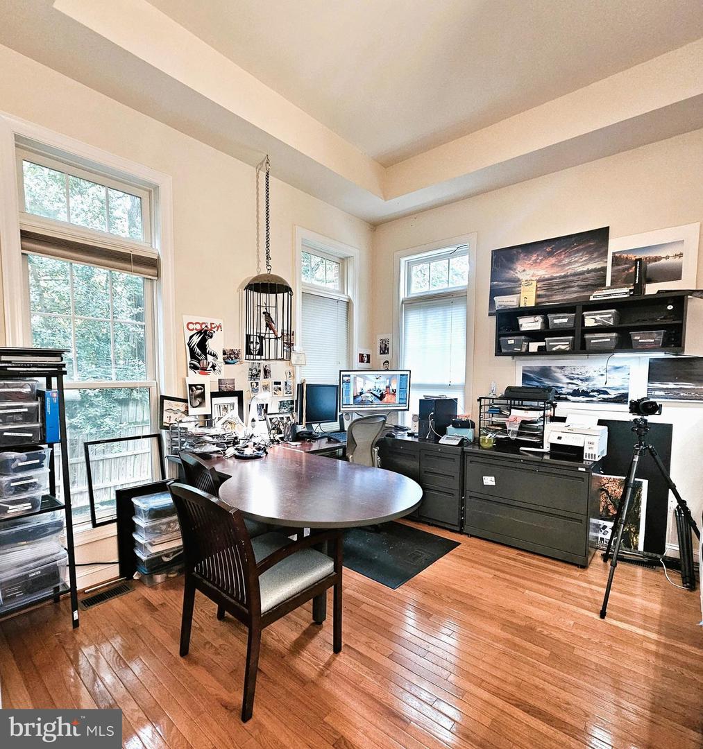 6941 PINE CREST AVE, MCLEAN, Virginia 22101, 5 Bedrooms Bedrooms, ,4 BathroomsBathrooms,Residential,For sale,6941 PINE CREST AVE,VAFX2247236 MLS # VAFX2247236