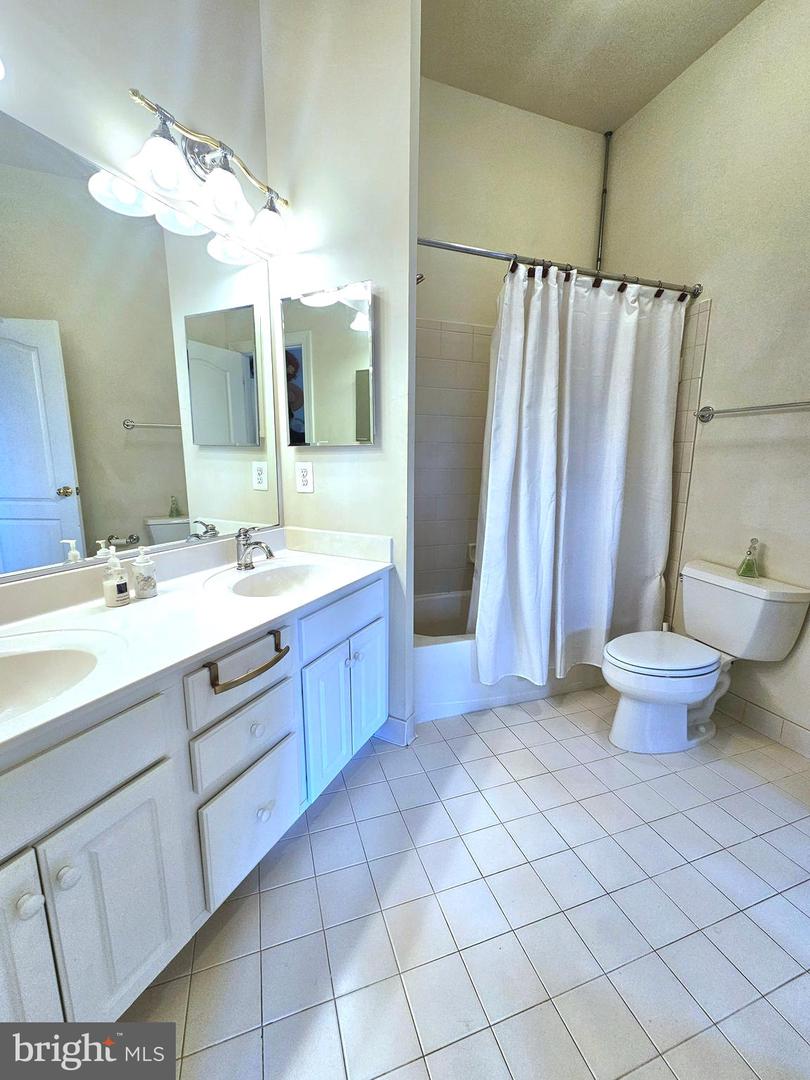 6941 PINE CREST AVE, MCLEAN, Virginia 22101, 5 Bedrooms Bedrooms, ,4 BathroomsBathrooms,Residential,For sale,6941 PINE CREST AVE,VAFX2247236 MLS # VAFX2247236