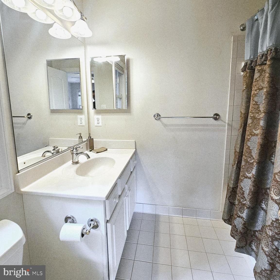6941 PINE CREST AVE, MCLEAN, Virginia 22101, 5 Bedrooms Bedrooms, ,4 BathroomsBathrooms,Residential,For sale,6941 PINE CREST AVE,VAFX2247236 MLS # VAFX2247236