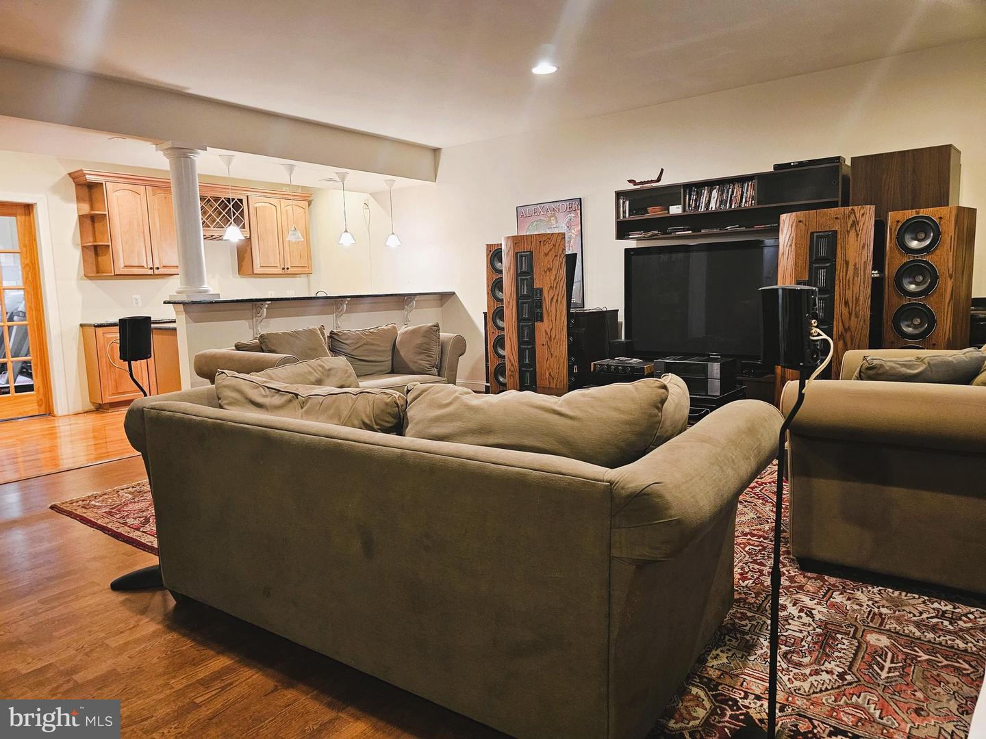6941 PINE CREST AVE, MCLEAN, Virginia 22101, 5 Bedrooms Bedrooms, ,4 BathroomsBathrooms,Residential,For sale,6941 PINE CREST AVE,VAFX2247236 MLS # VAFX2247236