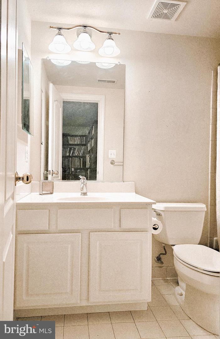 6941 PINE CREST AVE, MCLEAN, Virginia 22101, 5 Bedrooms Bedrooms, ,4 BathroomsBathrooms,Residential,For sale,6941 PINE CREST AVE,VAFX2247236 MLS # VAFX2247236