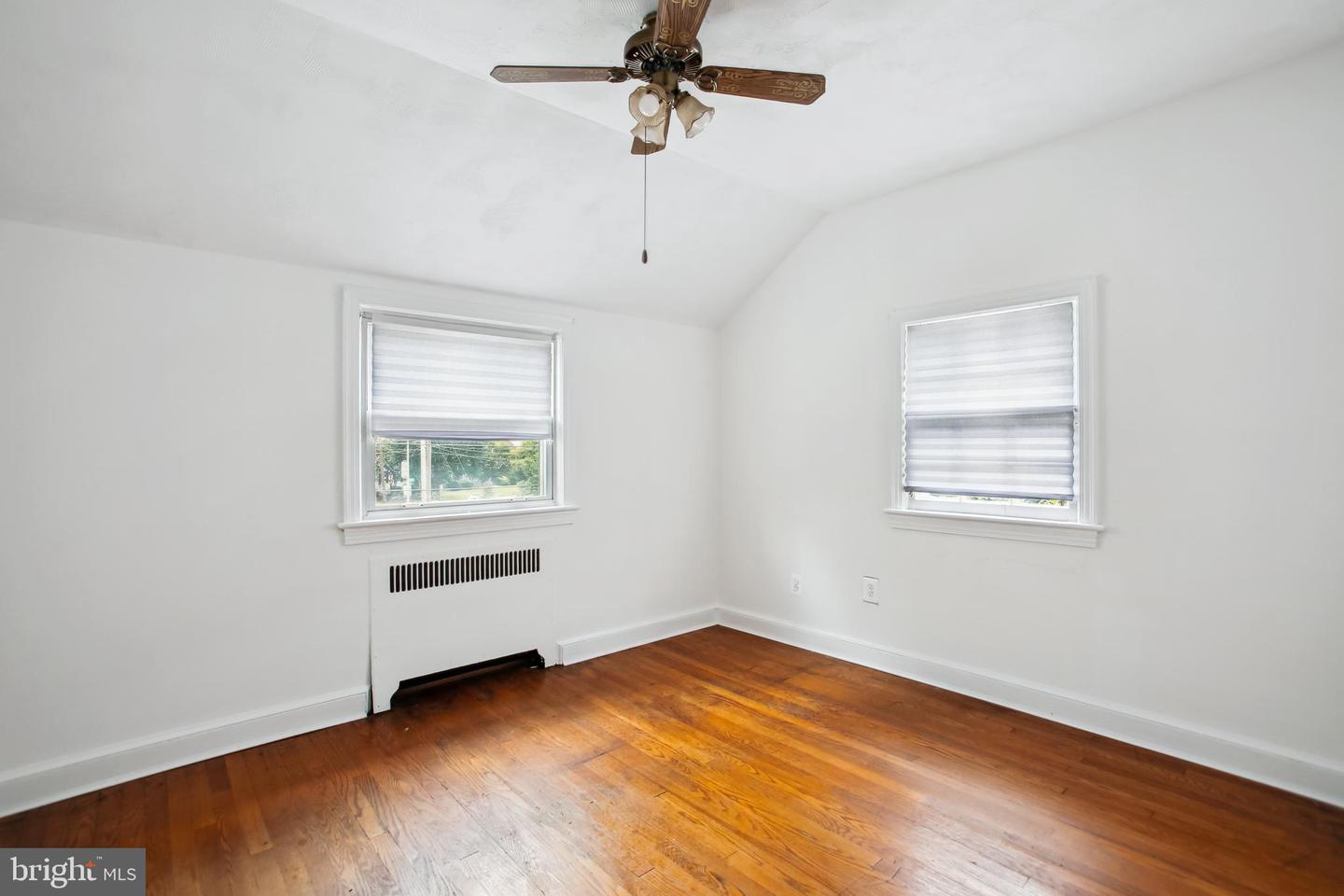 1660 MICHIGAN AVE NE, WASHINGTON, District Of Columbia 20017, 3 Bedrooms Bedrooms, ,1 BathroomBathrooms,Residential,For sale,1660 MICHIGAN AVE NE,DCDC2166852 MLS # DCDC2166852