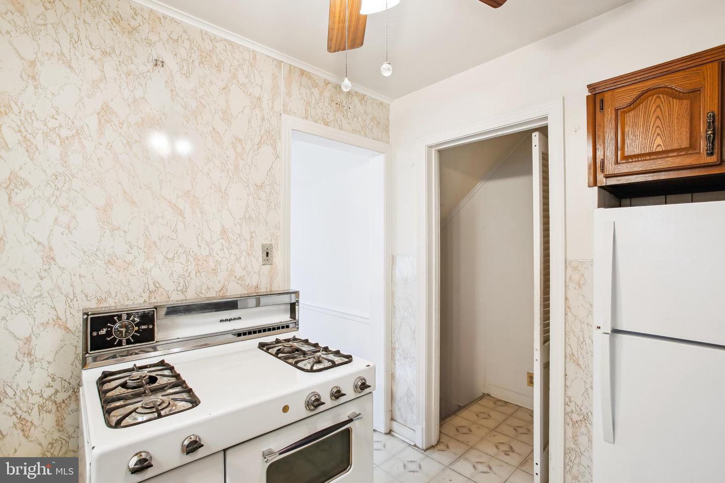 1660 MICHIGAN AVE NE, WASHINGTON, District Of Columbia 20017, 3 Bedrooms Bedrooms, ,1 BathroomBathrooms,Residential,For sale,1660 MICHIGAN AVE NE,DCDC2166852 MLS # DCDC2166852