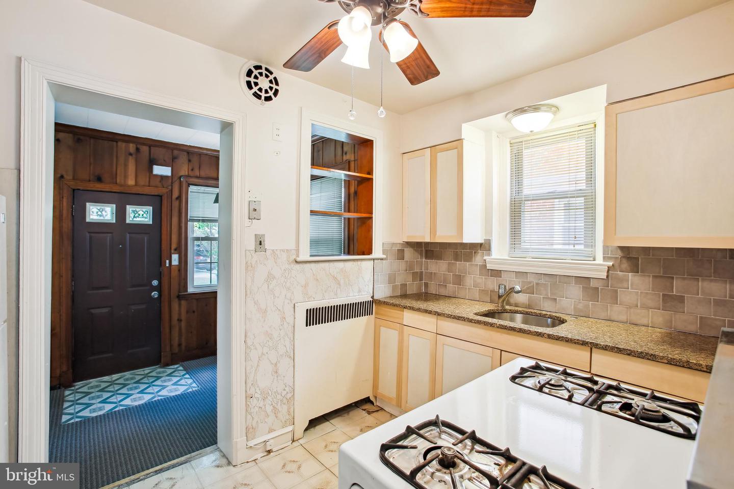 1660 MICHIGAN AVE NE, WASHINGTON, District Of Columbia 20017, 3 Bedrooms Bedrooms, ,1 BathroomBathrooms,Residential,For sale,1660 MICHIGAN AVE NE,DCDC2166852 MLS # DCDC2166852