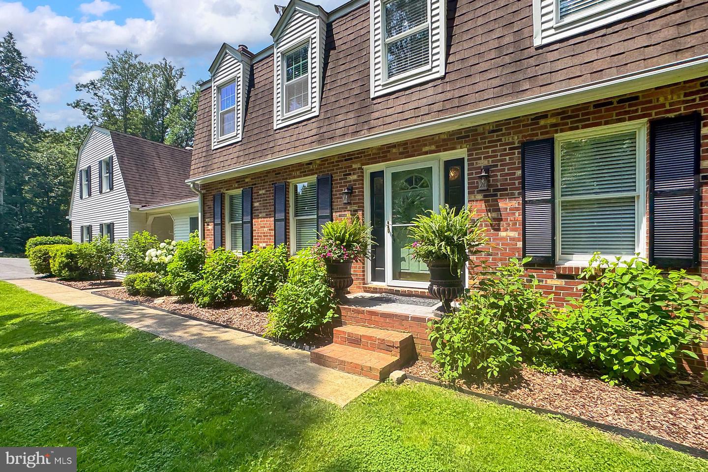 7400 POPLAR POINT LN, WARRENTON, Virginia 20186, 5 Bedrooms Bedrooms, ,4 BathroomsBathrooms,Residential,For sale,7400 POPLAR POINT LN,VAFQ2016090 MLS # VAFQ2016090