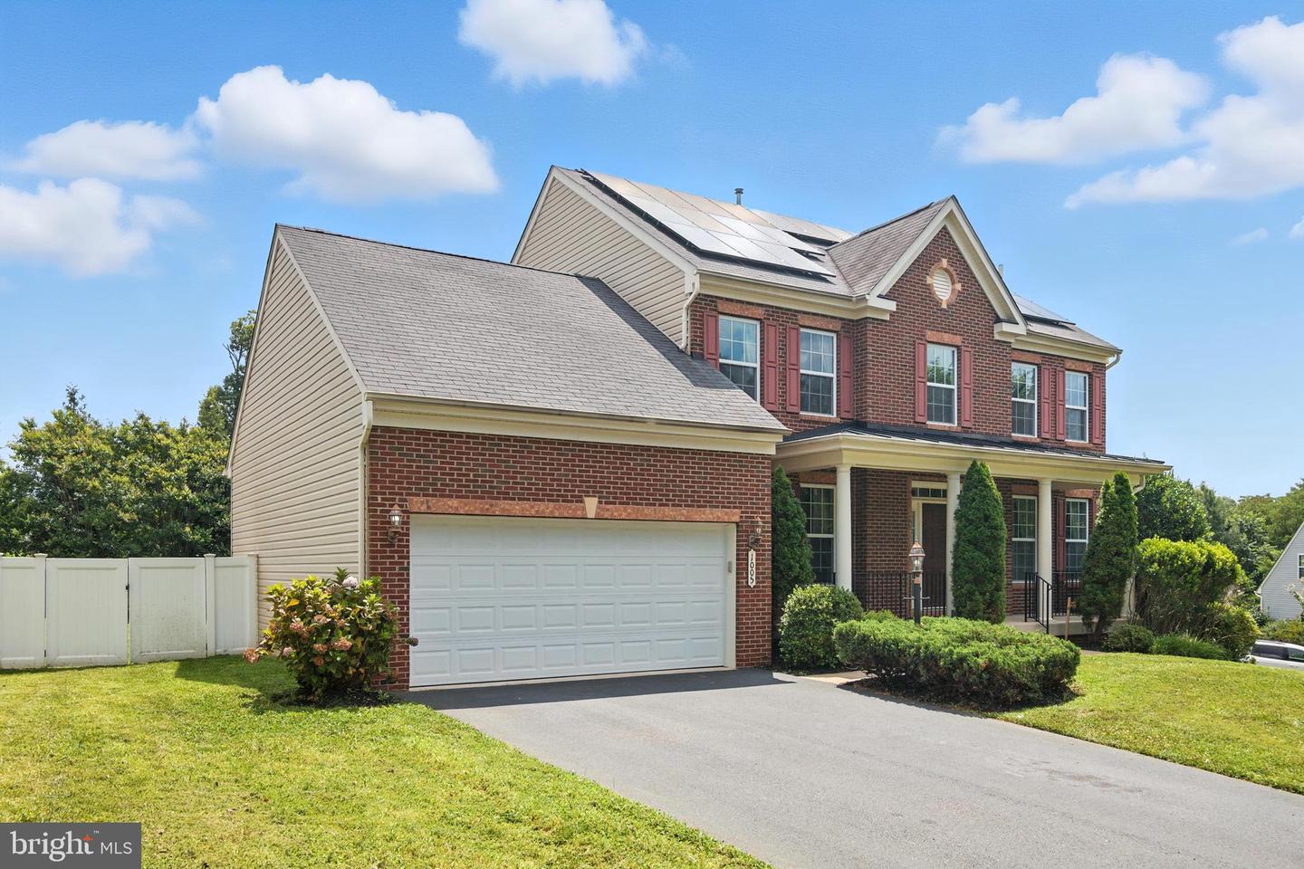 1005 JULIA'S PL, FREDERICKSBURG, Virginia 22401, 4 Bedrooms Bedrooms, ,2 BathroomsBathrooms,Residential,For sale,1005 JULIA'S PL,VAFB2007942 MLS # VAFB2007942