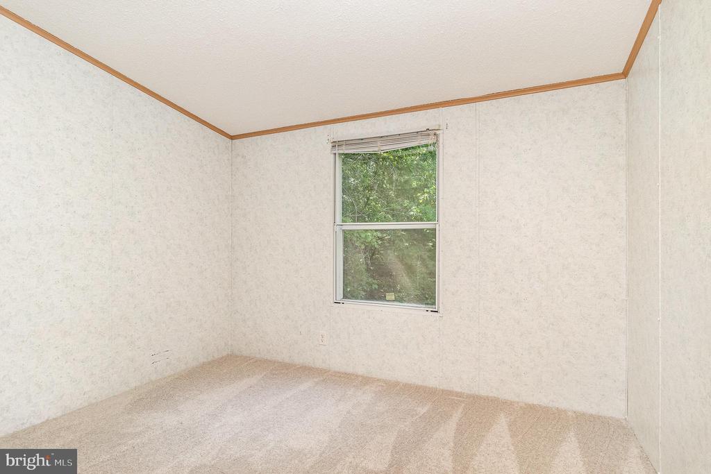 6437 SUNSET RD, SPOTSYLVANIA, Virginia 22551, 3 Bedrooms Bedrooms, ,2 BathroomsBathrooms,Residential,6437 SUNSET RD,VASP2034610 MLS # VASP2034610
