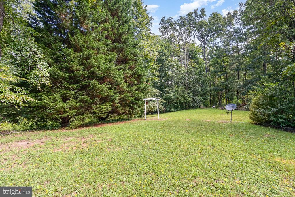 6437 SUNSET RD, SPOTSYLVANIA, Virginia 22551, 3 Bedrooms Bedrooms, ,2 BathroomsBathrooms,Residential,6437 SUNSET RD,VASP2034610 MLS # VASP2034610