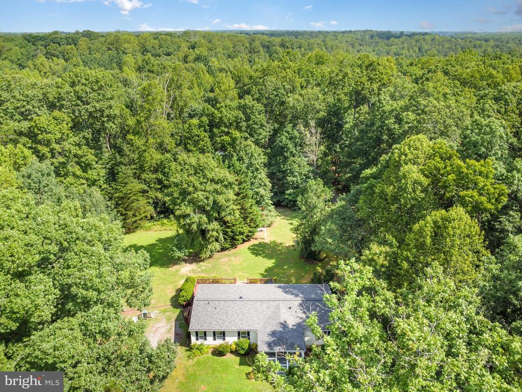 6437 SUNSET RD, SPOTSYLVANIA, Virginia 22551, 3 Bedrooms Bedrooms, ,2 BathroomsBathrooms,Residential,6437 SUNSET RD,VASP2034610 MLS # VASP2034610