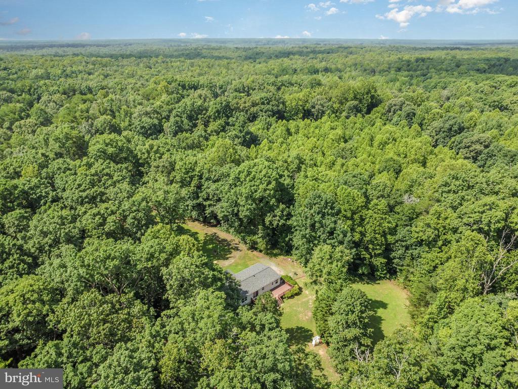 6437 SUNSET RD, SPOTSYLVANIA, Virginia 22551, 3 Bedrooms Bedrooms, ,2 BathroomsBathrooms,Residential,6437 SUNSET RD,VASP2034610 MLS # VASP2034610