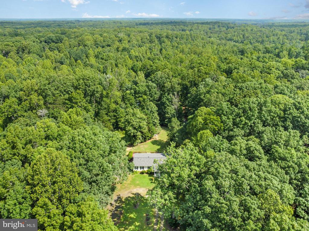 6437 SUNSET RD, SPOTSYLVANIA, Virginia 22551, 3 Bedrooms Bedrooms, ,2 BathroomsBathrooms,Residential,6437 SUNSET RD,VASP2034610 MLS # VASP2034610