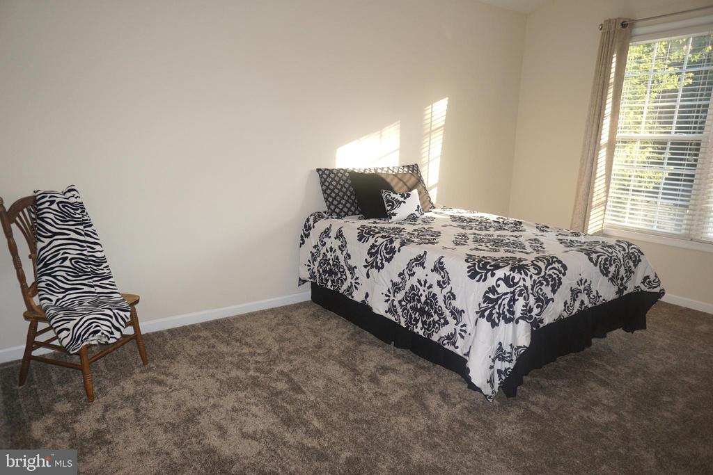 303 STRATFORD CIR, LOCUST GROVE, Virginia 22508, 3 Bedrooms Bedrooms, ,2 BathroomsBathrooms,Residential,LAKE OF THE WOODS ASSOC,303 STRATFORD CIR,VAOR2010196 MLS # VAOR2010196