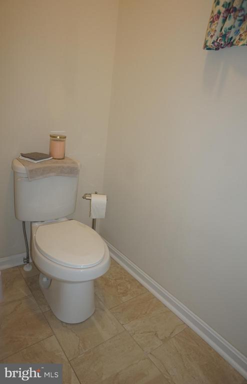 303 STRATFORD CIR, LOCUST GROVE, Virginia 22508, 3 Bedrooms Bedrooms, ,2 BathroomsBathrooms,Residential,LAKE OF THE WOODS ASSOC,303 STRATFORD CIR,VAOR2010196 MLS # VAOR2010196