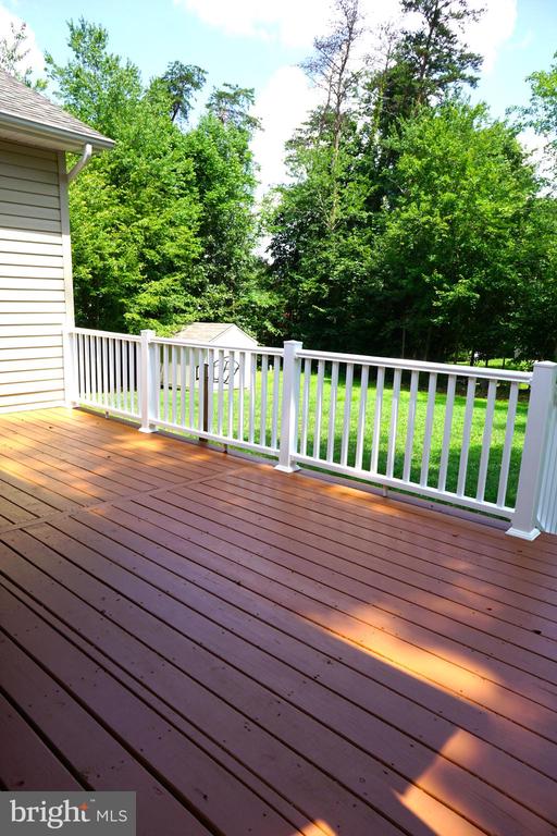 303 STRATFORD CIR, LOCUST GROVE, Virginia 22508, 3 Bedrooms Bedrooms, ,2 BathroomsBathrooms,Residential,LAKE OF THE WOODS ASSOC,303 STRATFORD CIR,VAOR2010196 MLS # VAOR2010196